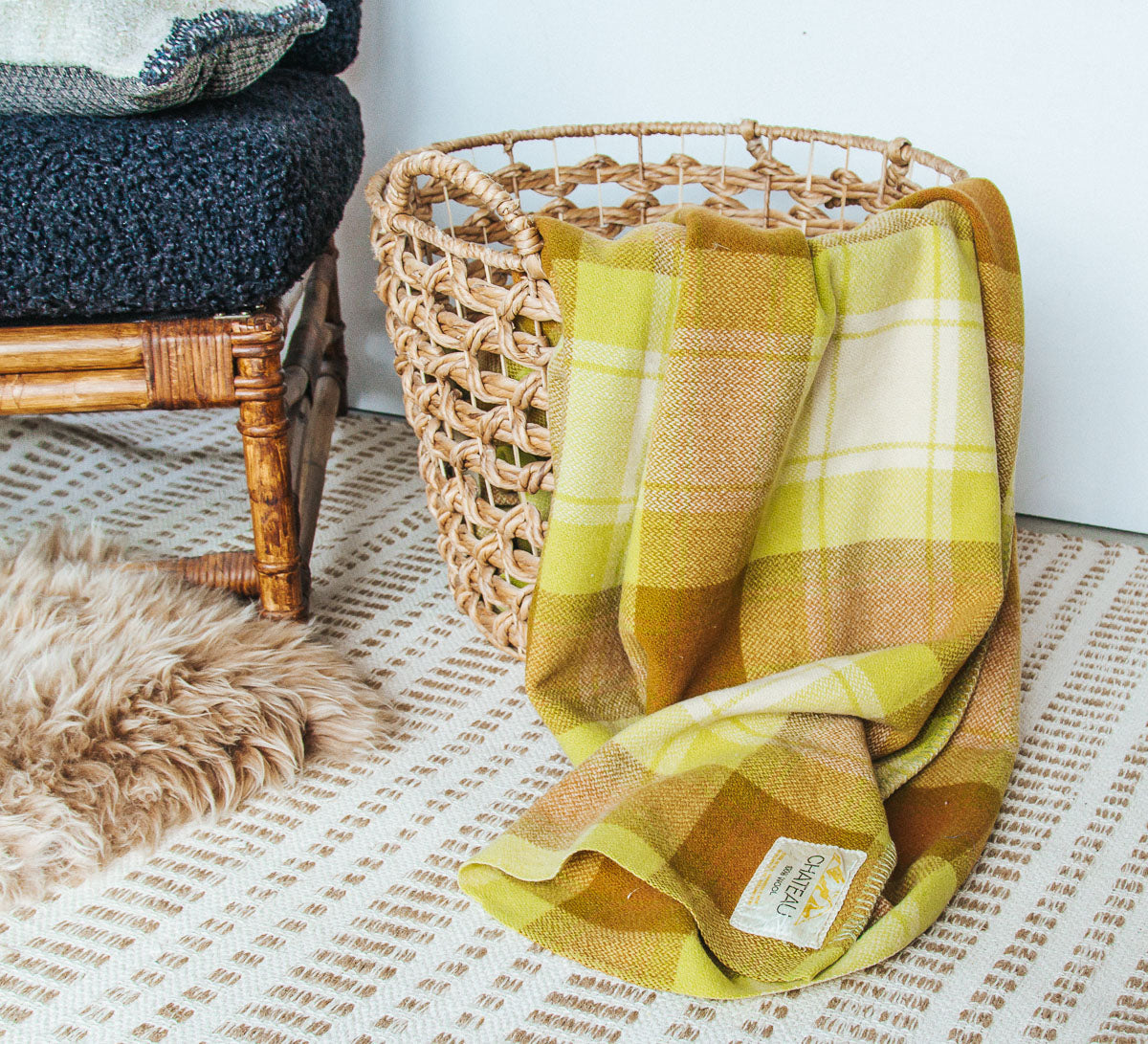 vintage retro  nz wool woollen chateau bed blanket