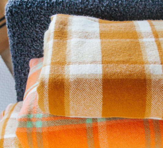 vintage retro  nz wool woollen Napier coronet bed blanket