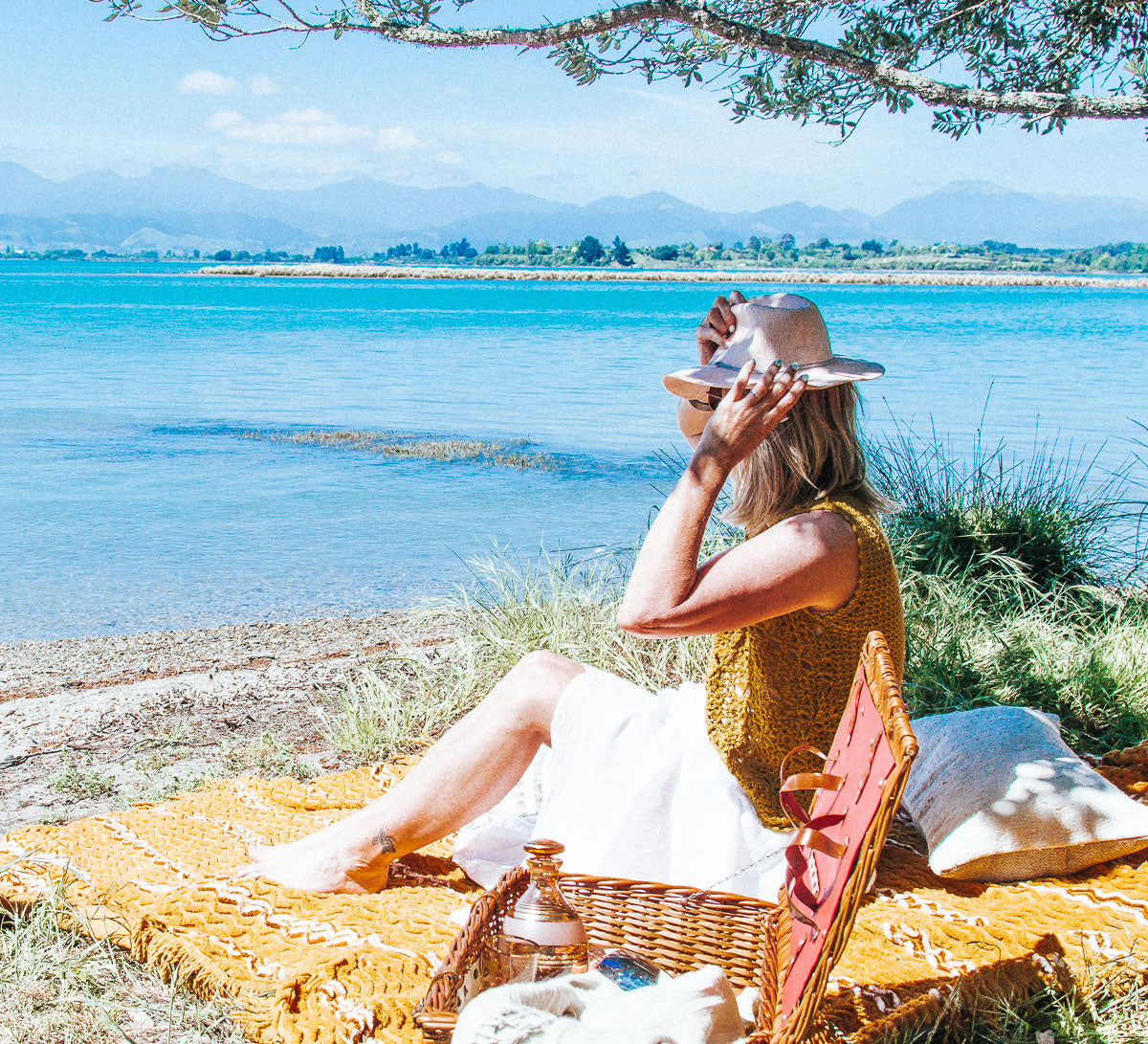vintage boho candlewick tassled bed throw picnic blanket