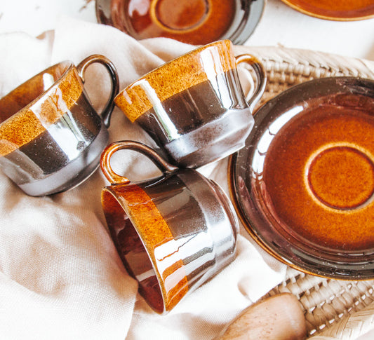 Vintage Crown Lynn Coffee Cups & Saucers (6)