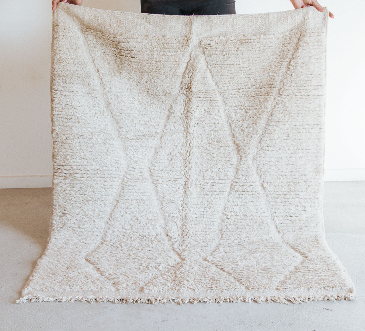 vintage boho beni ourain moroccan  wool floor rug in cream, thick wool 