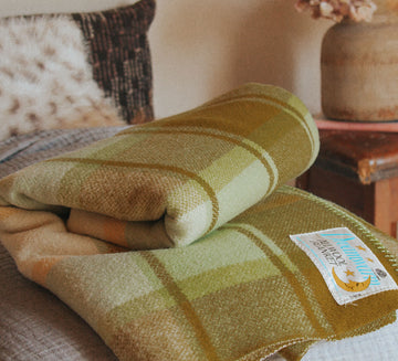 vintage retro kiwiana nz dreamwarm wool woollen blanket rug 