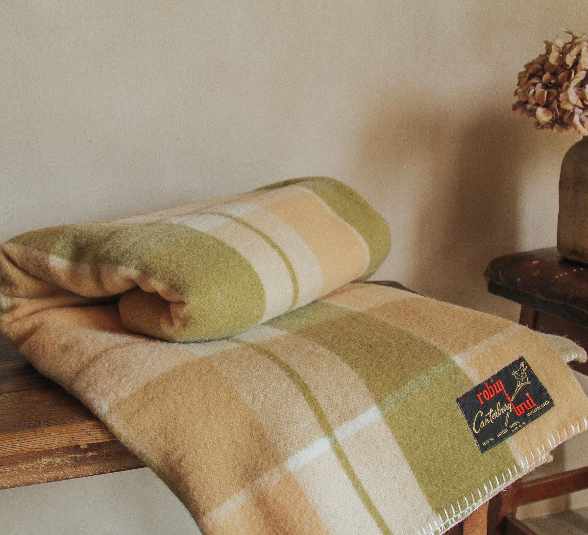 vintage retro kiwiana nz robin wul wool woollen blanket rug 