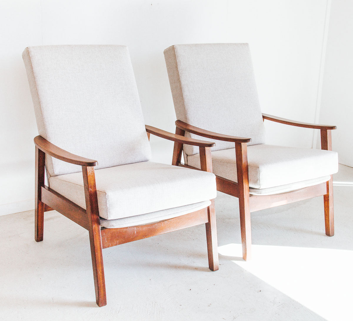 vintage mid century reclining armchair nz don furniture, fred lowen design ski jump wooden arms