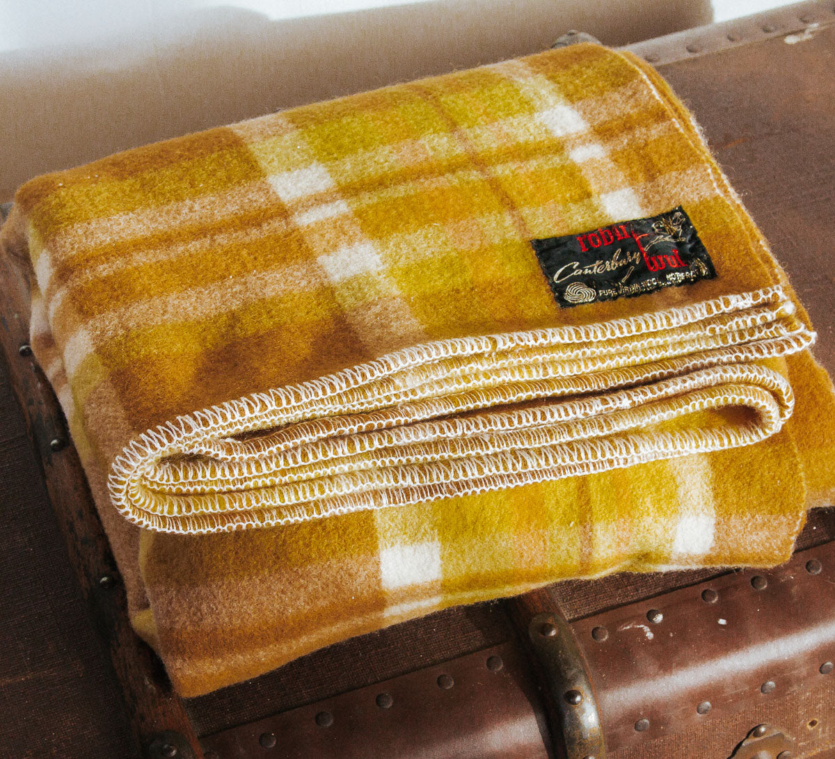 vintage retro nz wool robin wul canterbury woollen blanket