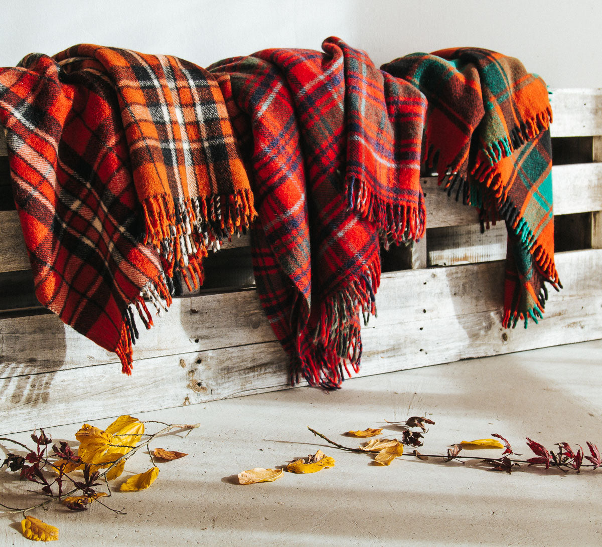 vintage retro wool blanket woollen travel rug with tassles