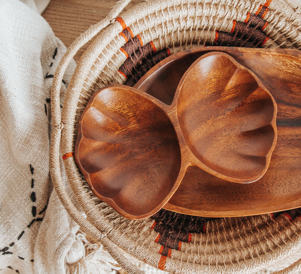 vintage boho monkeypod wooden clam shaped serving platter dish