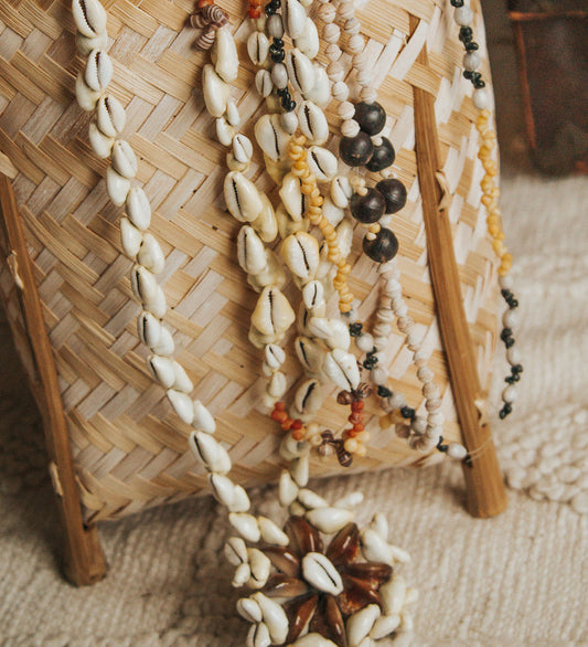 vintage pacific boho papua new guinea shell necklace wallart